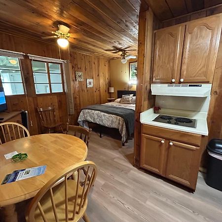 הנדרסונוויל Mountain Lake Cottages מראה חיצוני תמונה