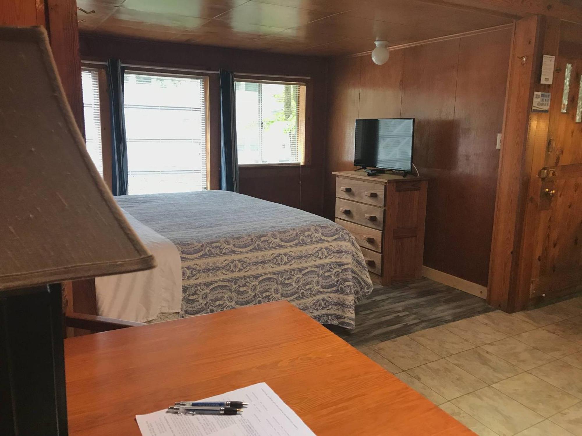 הנדרסונוויל Mountain Lake Cottages מראה חיצוני תמונה