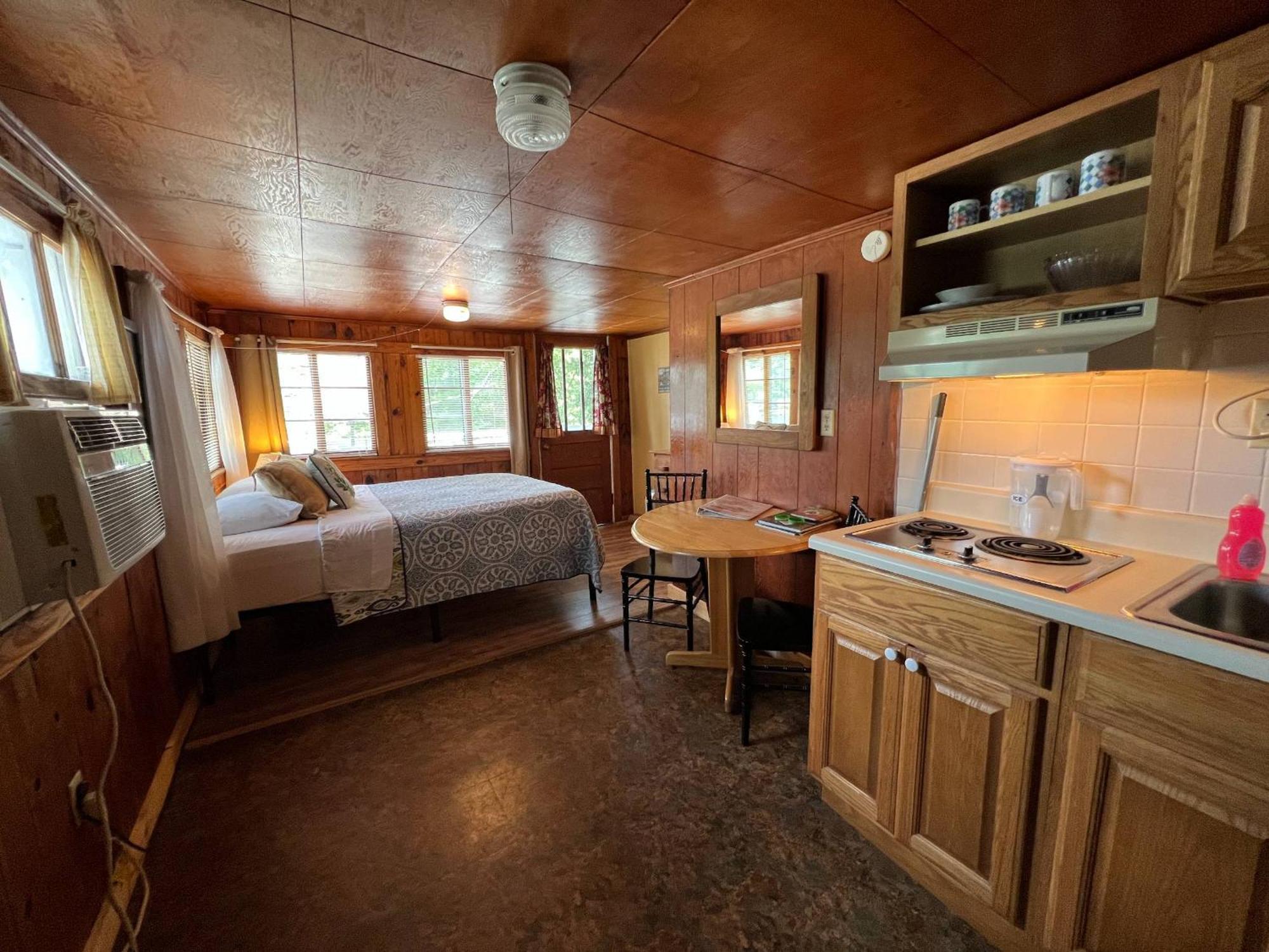 הנדרסונוויל Mountain Lake Cottages מראה חיצוני תמונה