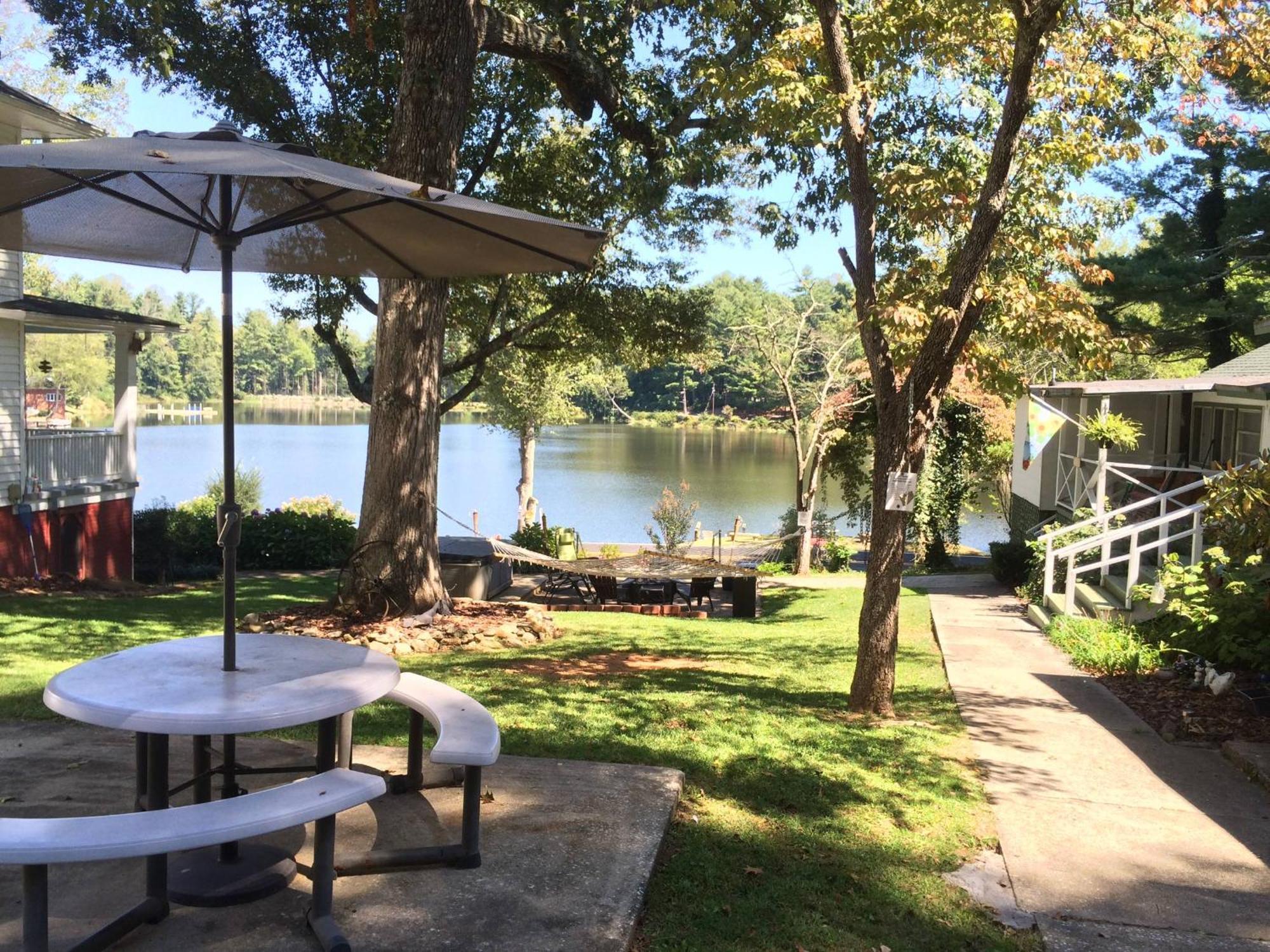 הנדרסונוויל Mountain Lake Cottages מראה חיצוני תמונה