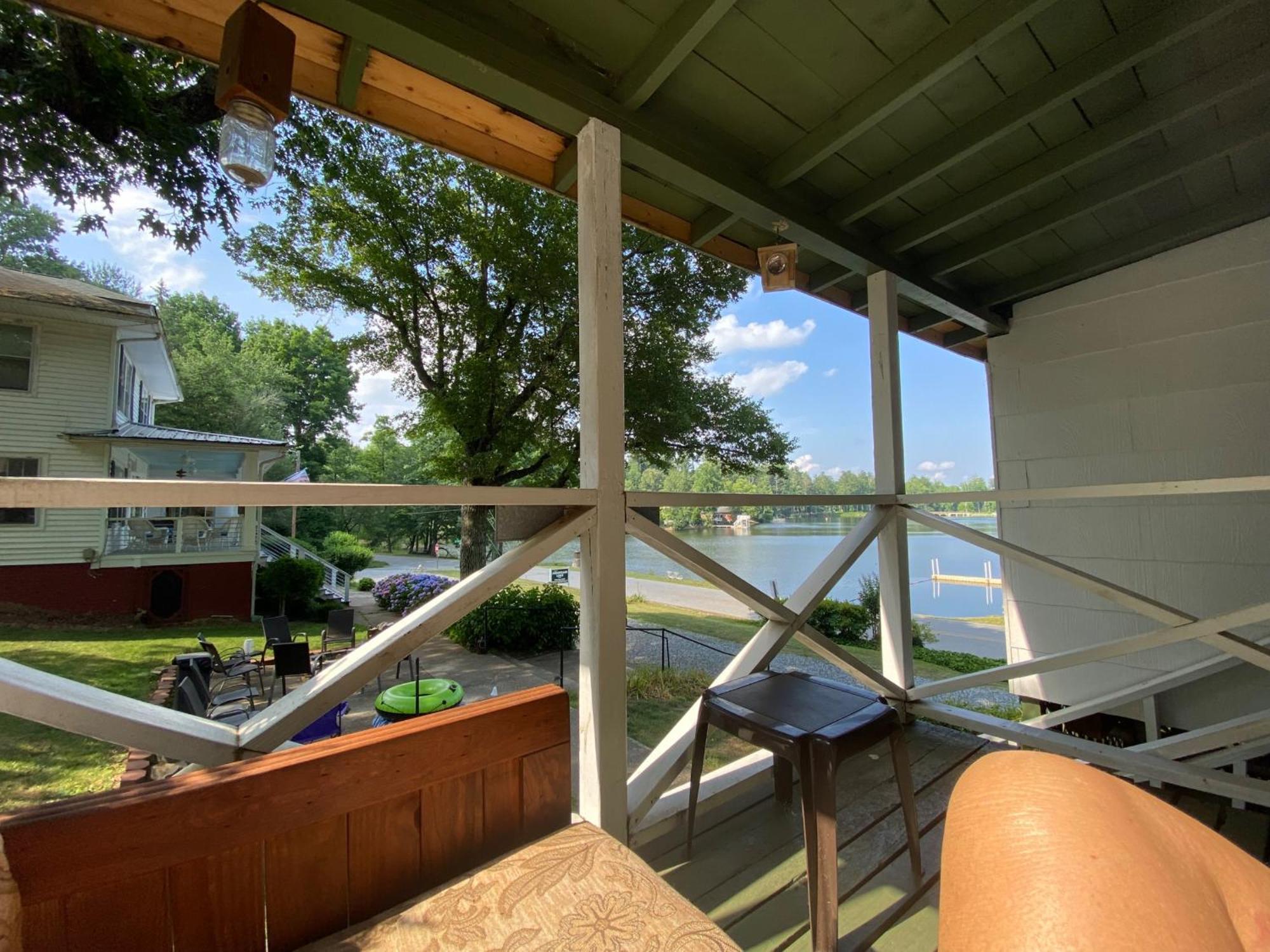 הנדרסונוויל Mountain Lake Cottages מראה חיצוני תמונה