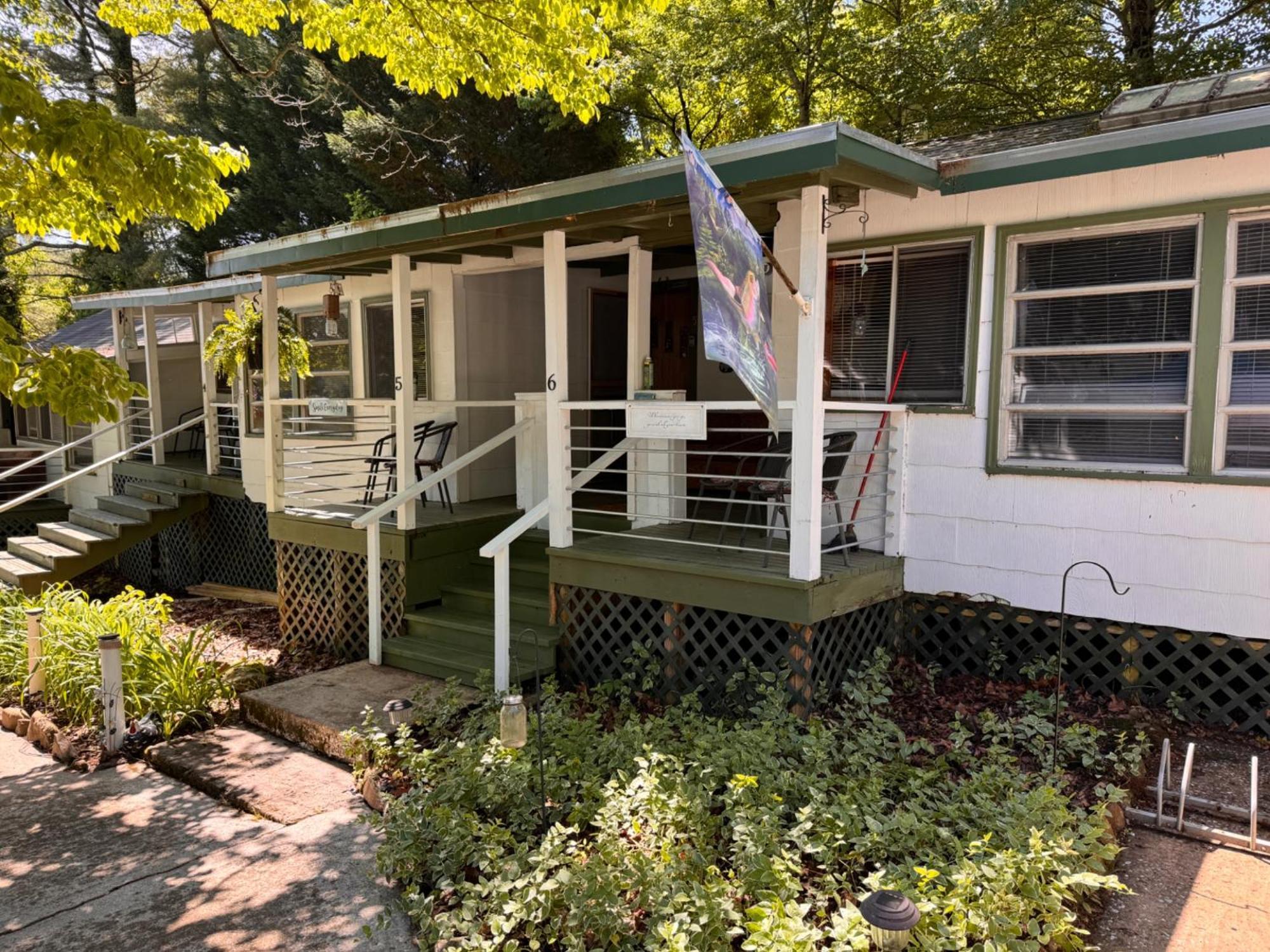 הנדרסונוויל Mountain Lake Cottages מראה חיצוני תמונה