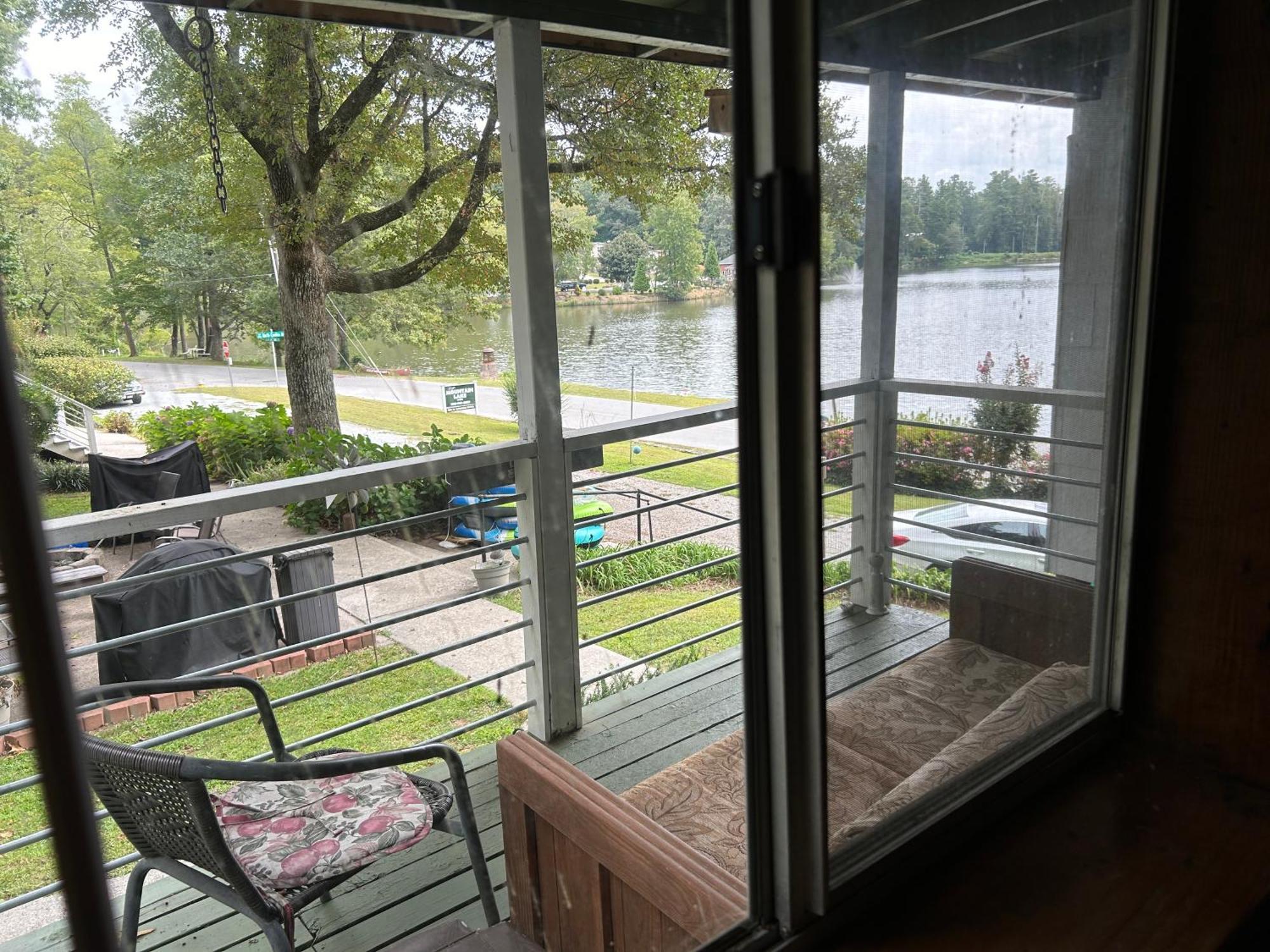 הנדרסונוויל Mountain Lake Cottages מראה חיצוני תמונה