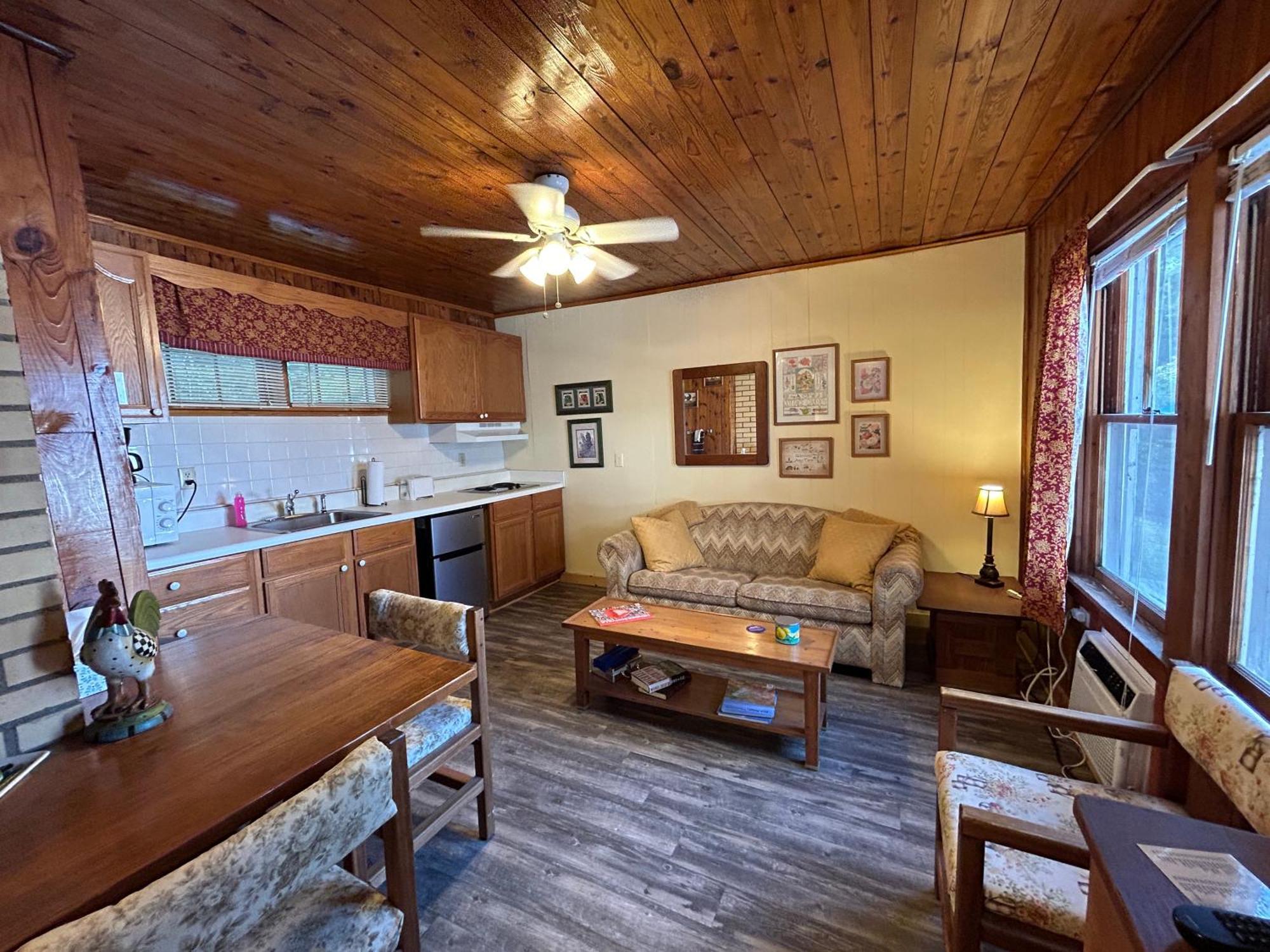 הנדרסונוויל Mountain Lake Cottages מראה חיצוני תמונה